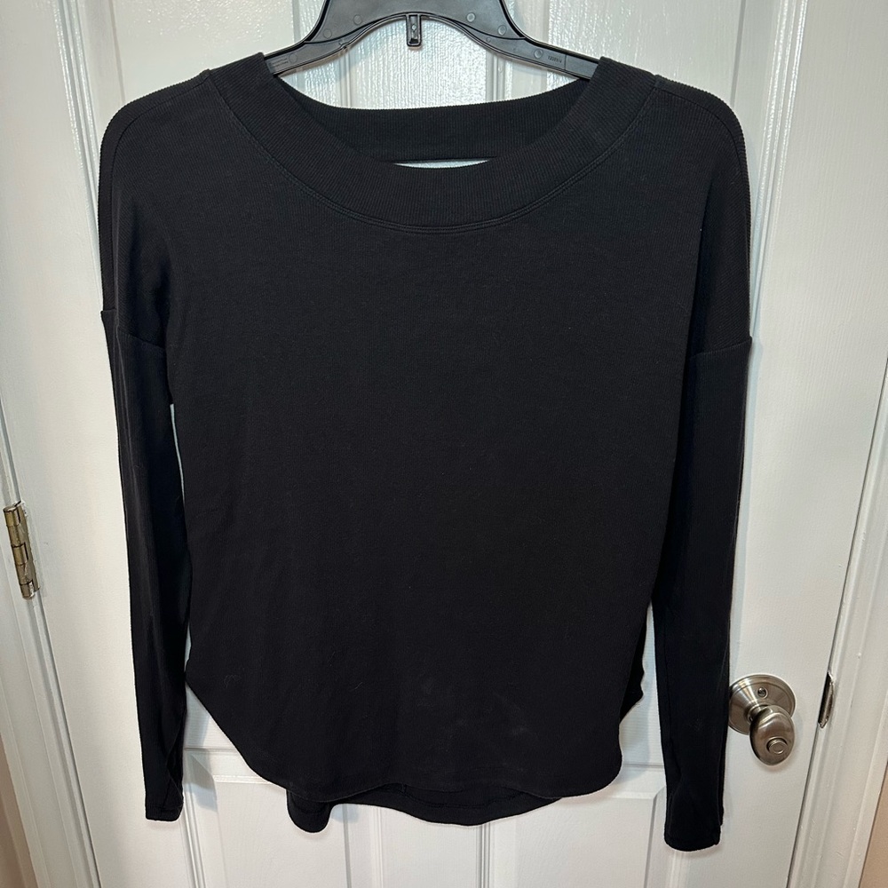 Athleta Black Long Sleeve Top SP Back Cutout Athleisure Activewear Cozy Workout